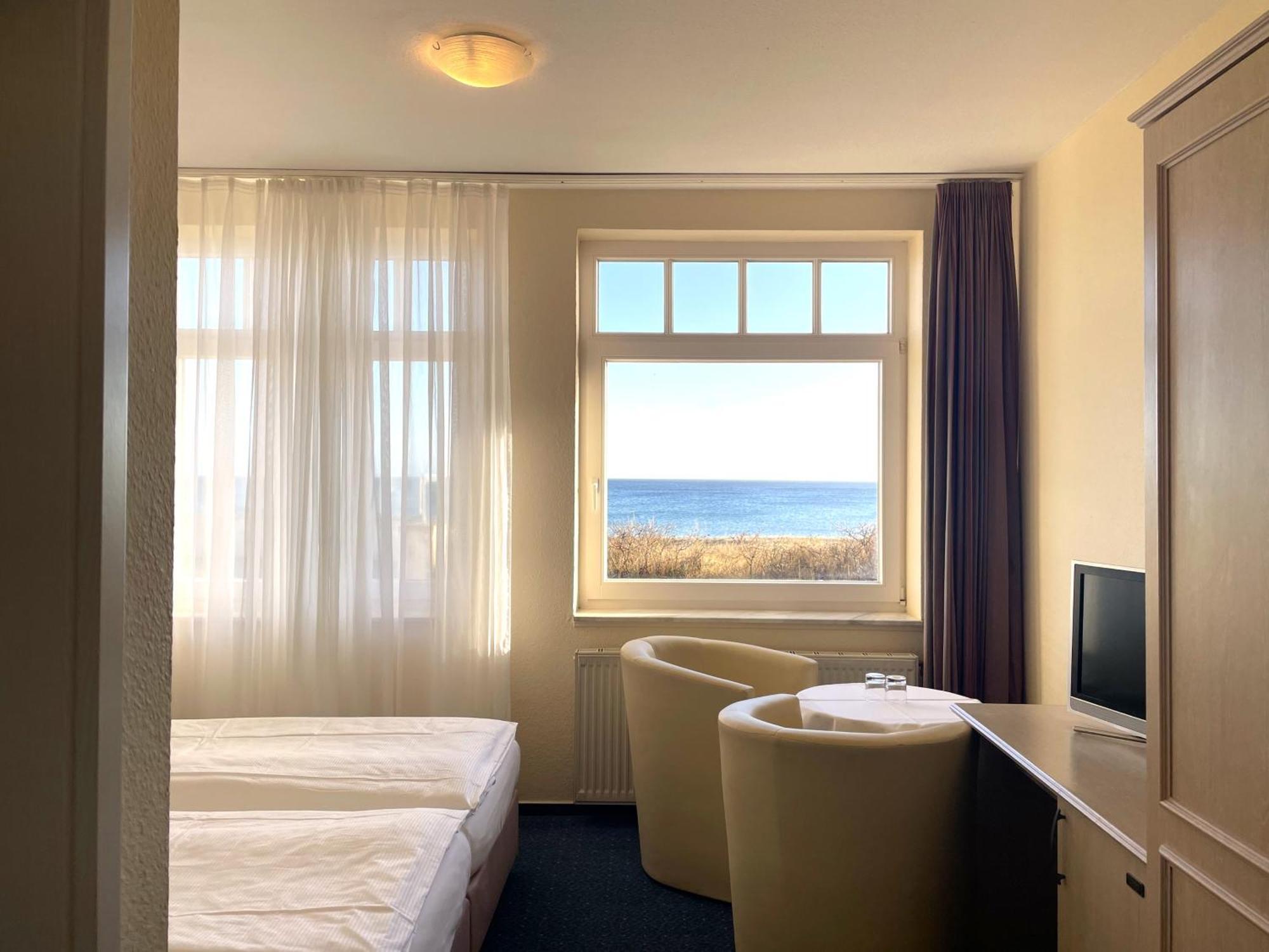 Strandhotel Duenenhaus Юліусрух Екстер'єр фото